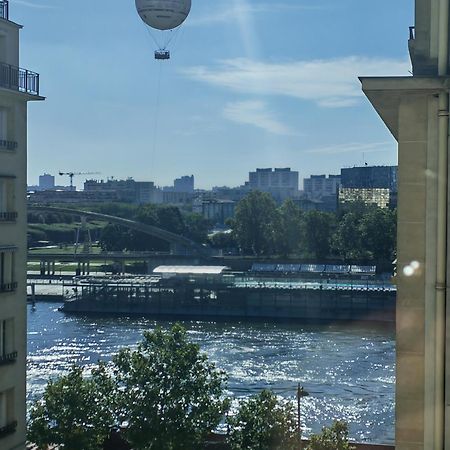 View Sur La Seine Apartment ปารีส ภายนอก รูปภาพ