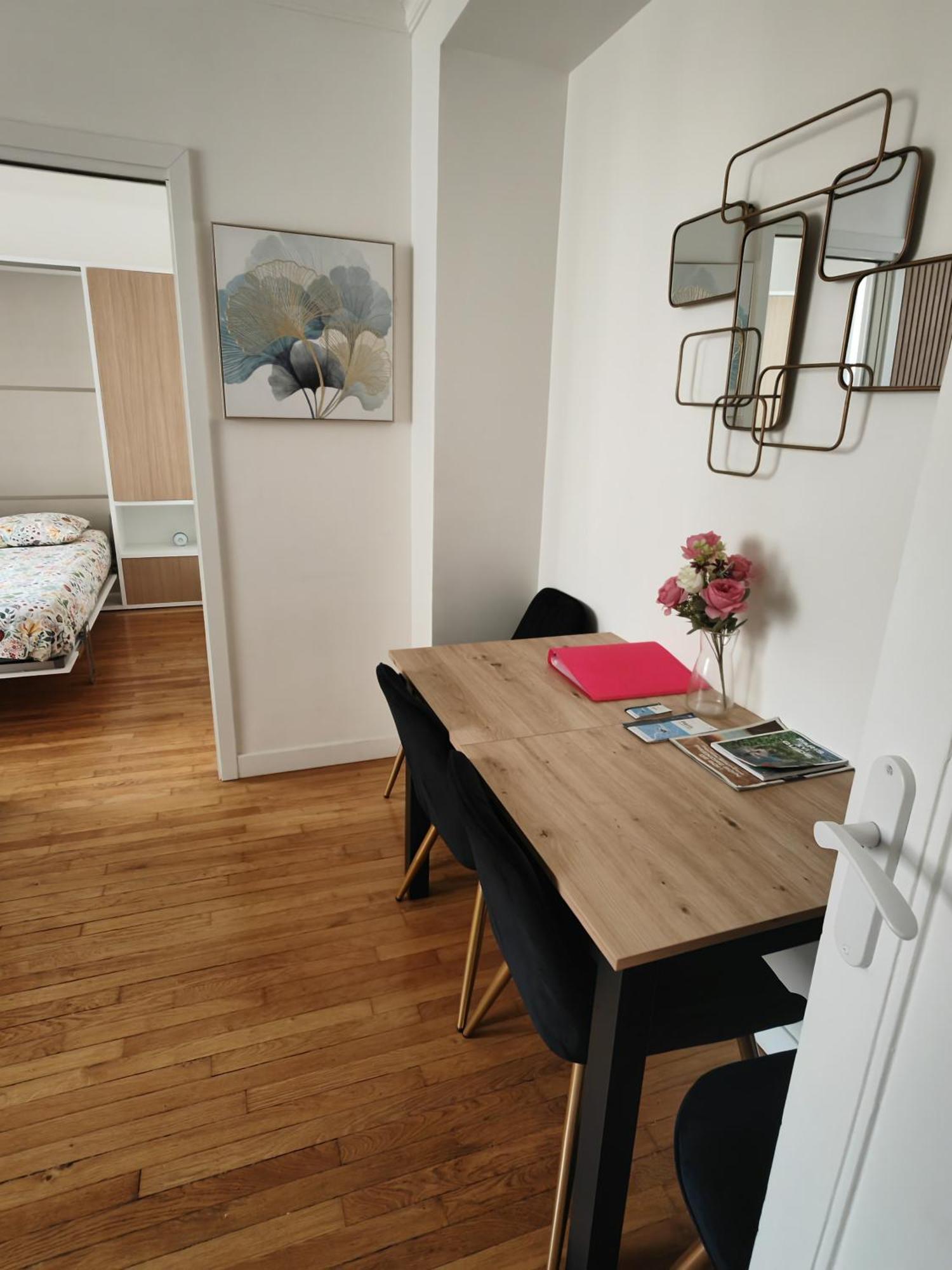 View Sur La Seine Apartment ปารีส ภายนอก รูปภาพ
